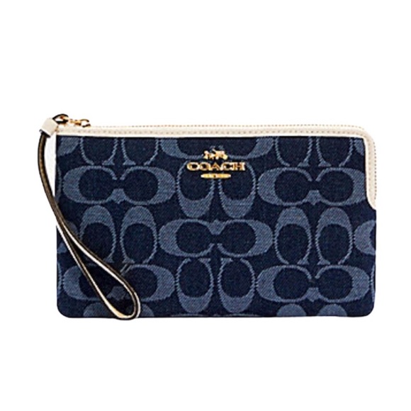 Coach Corner Zip Wristlet  NWOT